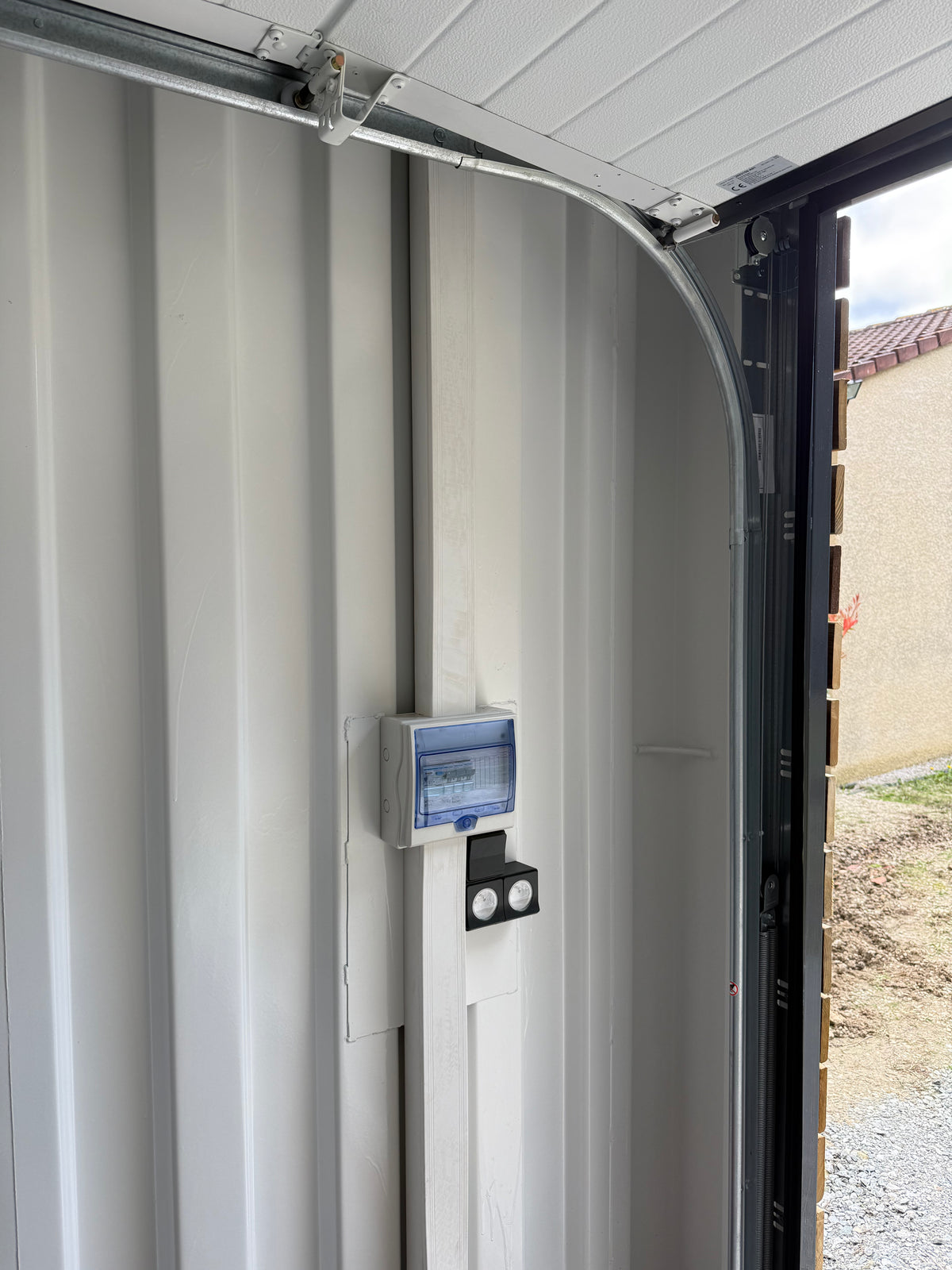 Garage container de 28m²   -   entièrement équipé_5