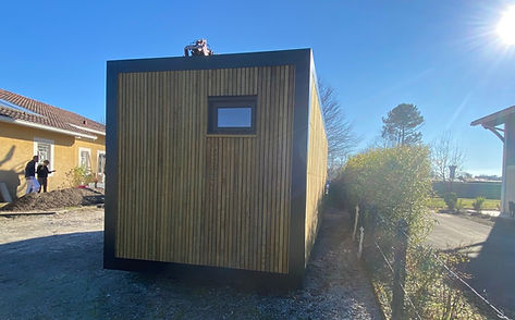 Container pool house avec équipement électrique standard, disponible en plusieurs finitions - Easybox Pool House_5