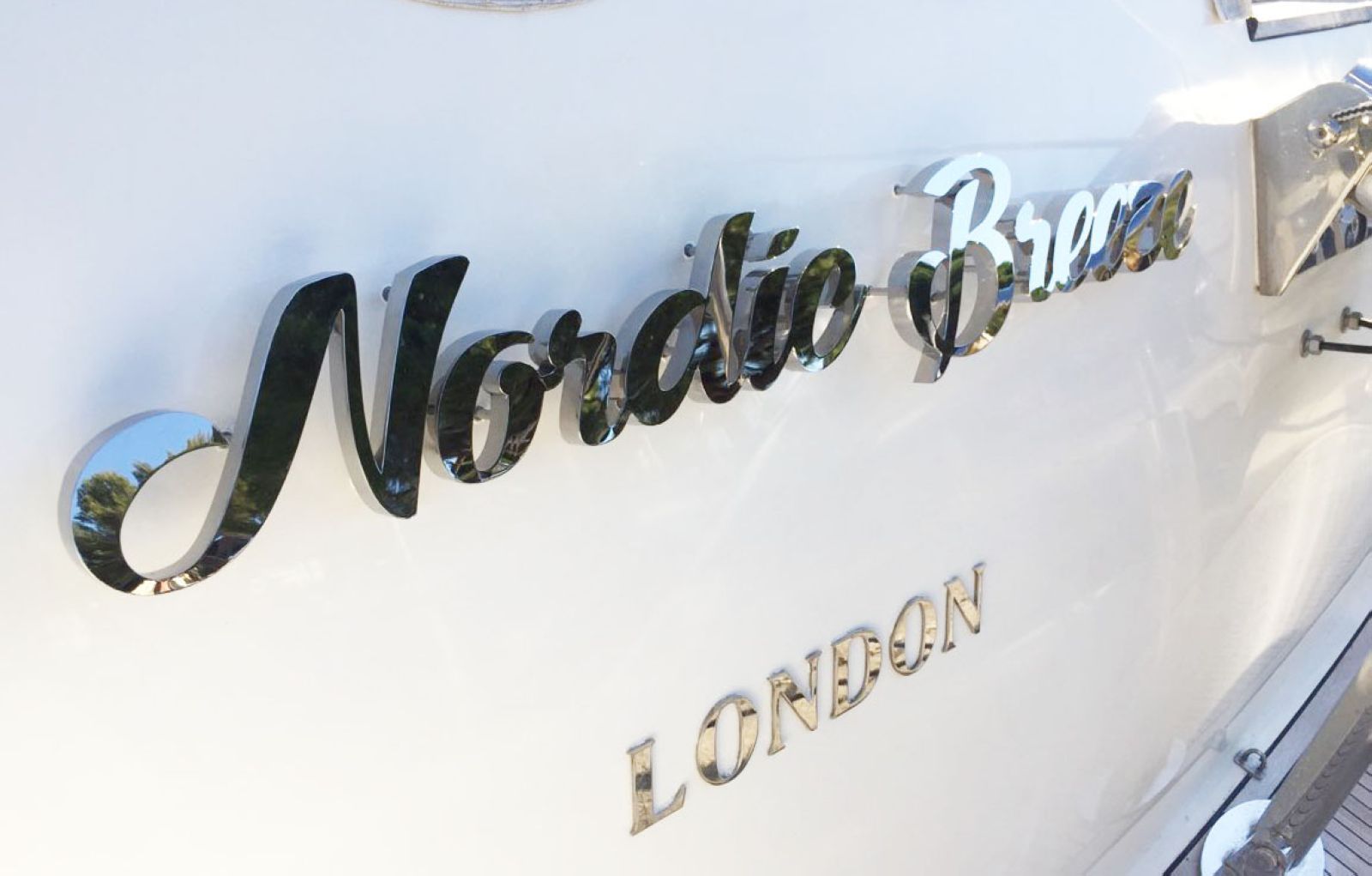 Enseigne 3D haut de gamme pour commerces