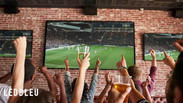 Ecran d'intérieur à dalle LED OVNI pour bar et restaurant -SMD Pixel fin - Pitch de 1,25 mm, 1,56 mm et 1,88 mm_5