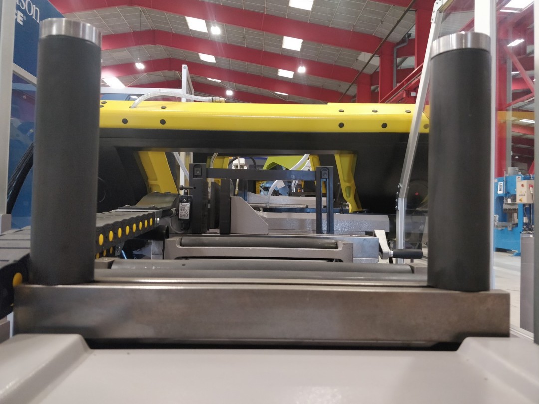 Scie à ruban automatique FMB - Zeus, Jupiter et Pegasus - Capacité 260 à 330 mm - Coupes angulaires jusqu'à +60°_5