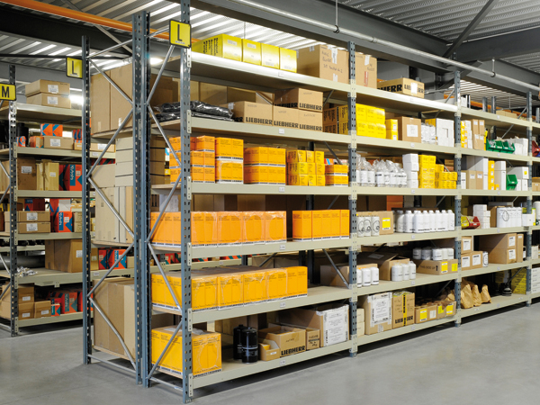 Rayonnage mi-lourd à plateaux bois avec une capacité de charge pouvant aller jusqu'à 1400 kg - PROFILCASE_5