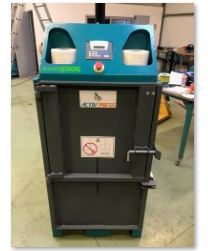 Presse à balles électrique avec puissance de 1,5 kW en monophasé