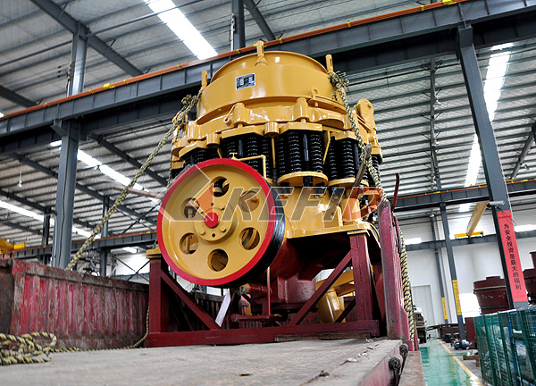 Concasseur à cône pour granulats de taille moyenne à fine