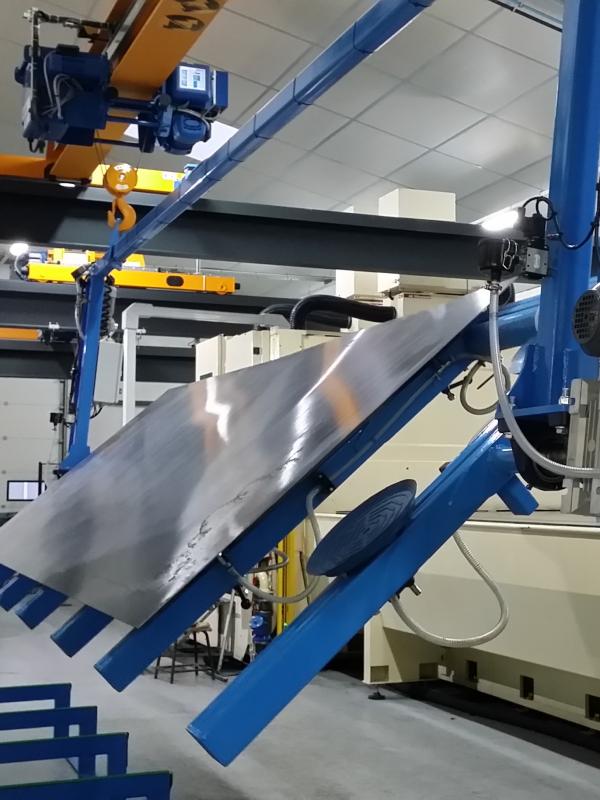 Palonniers à ventouses spécifiques en métal sur cahier des charges - Modèles sur mesure_5