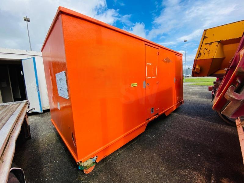 CABANE DE CHANTIER sur berce ampliroll_5