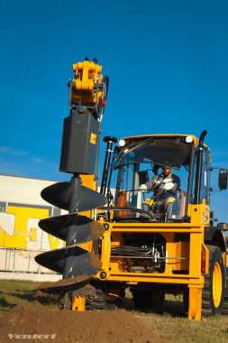 Tractopelle VF 8.23 E Venieri - 105 CV, 8 T, Profondeur d'excavation 4.60-5.40 m_5