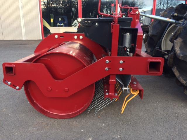 Rouleau Engazonneur 150 + Semoir Meynie - Largeur 150 cm, Capacité 200 litres, Poids 340 kg_5