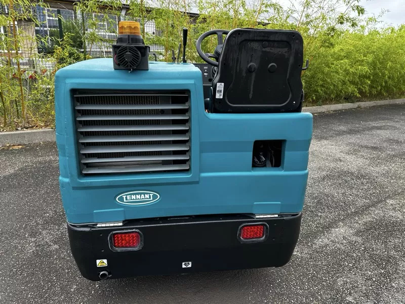 Balayeuse s20 TENNANT diesel d'occasion_5