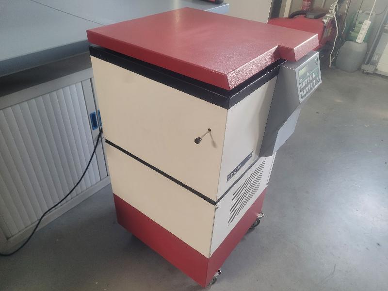 Centrifugeuse de laboratoire FIRLABO SV 8 H SV8H_5