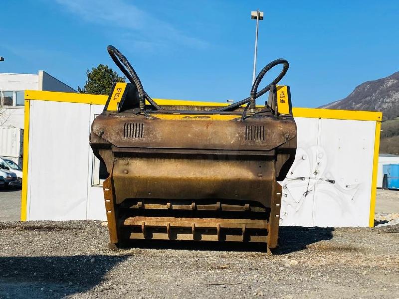 MB BF120.4 S4 Godet concasseur pour pelle de 30T à 45T_5