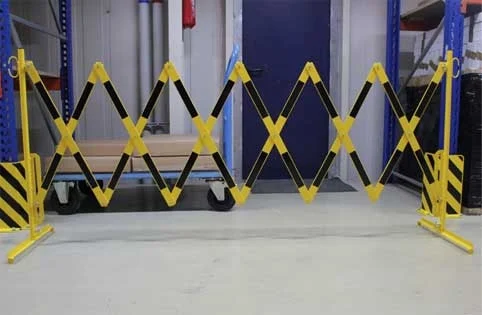 Barrière extensible jaune et noir 3,60 m ou 4,00 m_5