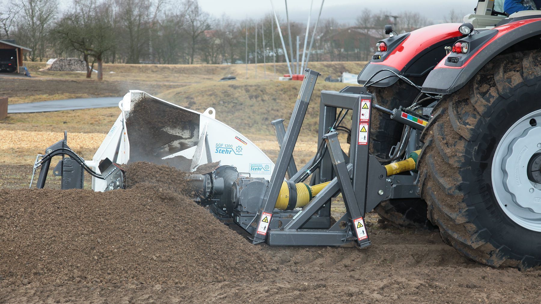 Trancheuse  conçue pour le creusement rapide de tranchées pour les lignes électriques, les câbles de fibre optique -  SGF 800L STEHR_5