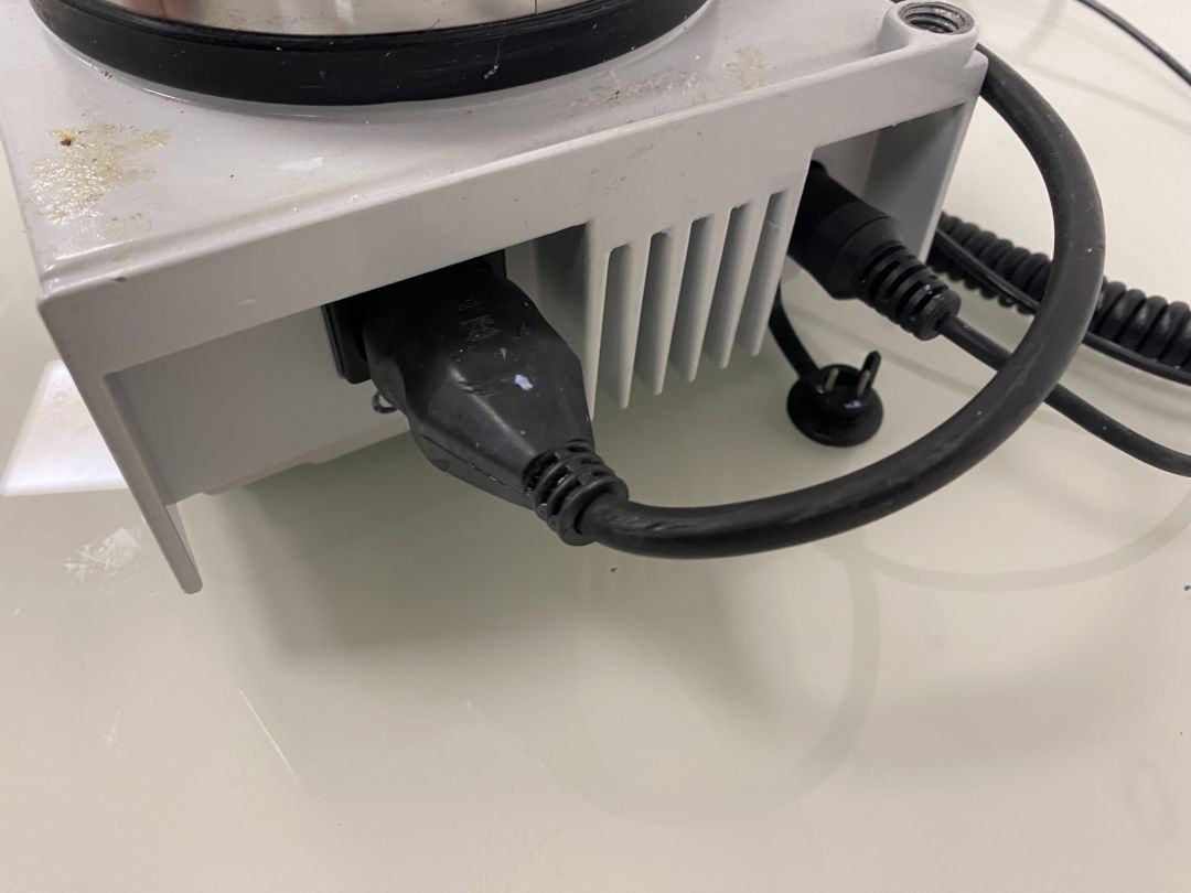 Agitateur magnétique chauffant d'occasion de laboratoire mr3002 heidolph - p2301-2069_5