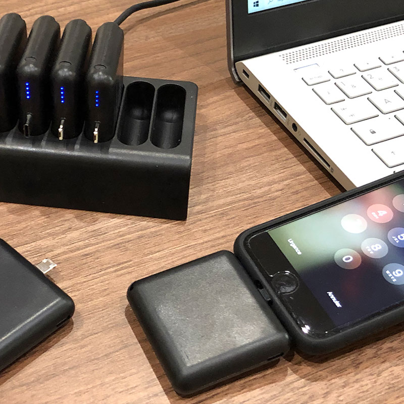 Chargeur Jusqu'à 8 smartphones avec une capacité de 1 800 mA - MOBIL COMPACT_5