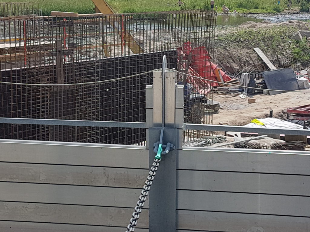 Système de protection anti-inondation FLO-DEM 80 - Maison individuelle et site industriel - Glissières latérales et poutrelles démontables_5