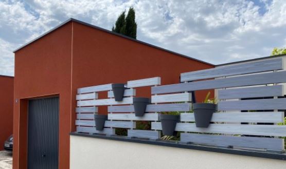 Clôture PVC personnalisable - CHLORIS PRESTIGE - sur-mesure avec options de couleur et hauteur ajustable_5