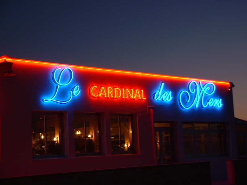 Panneau d'enseigne néon sur mesure, conçue avec tubes soufflés et formés au visuel recherché - OUEST ENSEIGNES_5