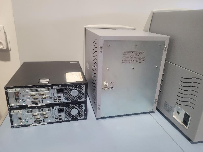 Automate biomerieux tempo reader + filler_5