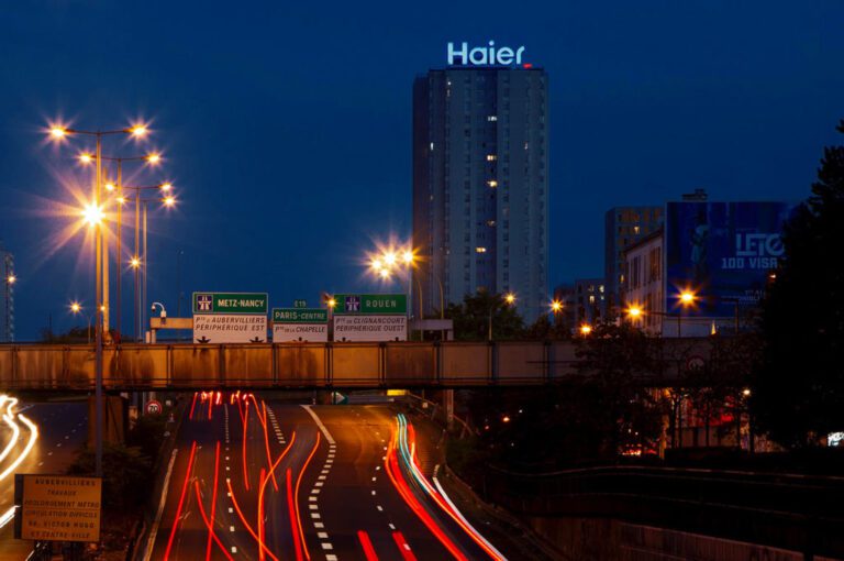 Enseigne lumineuse LED grand format sur mesure - Neosign - Technologie d'excellence pour valoriser votre image_5