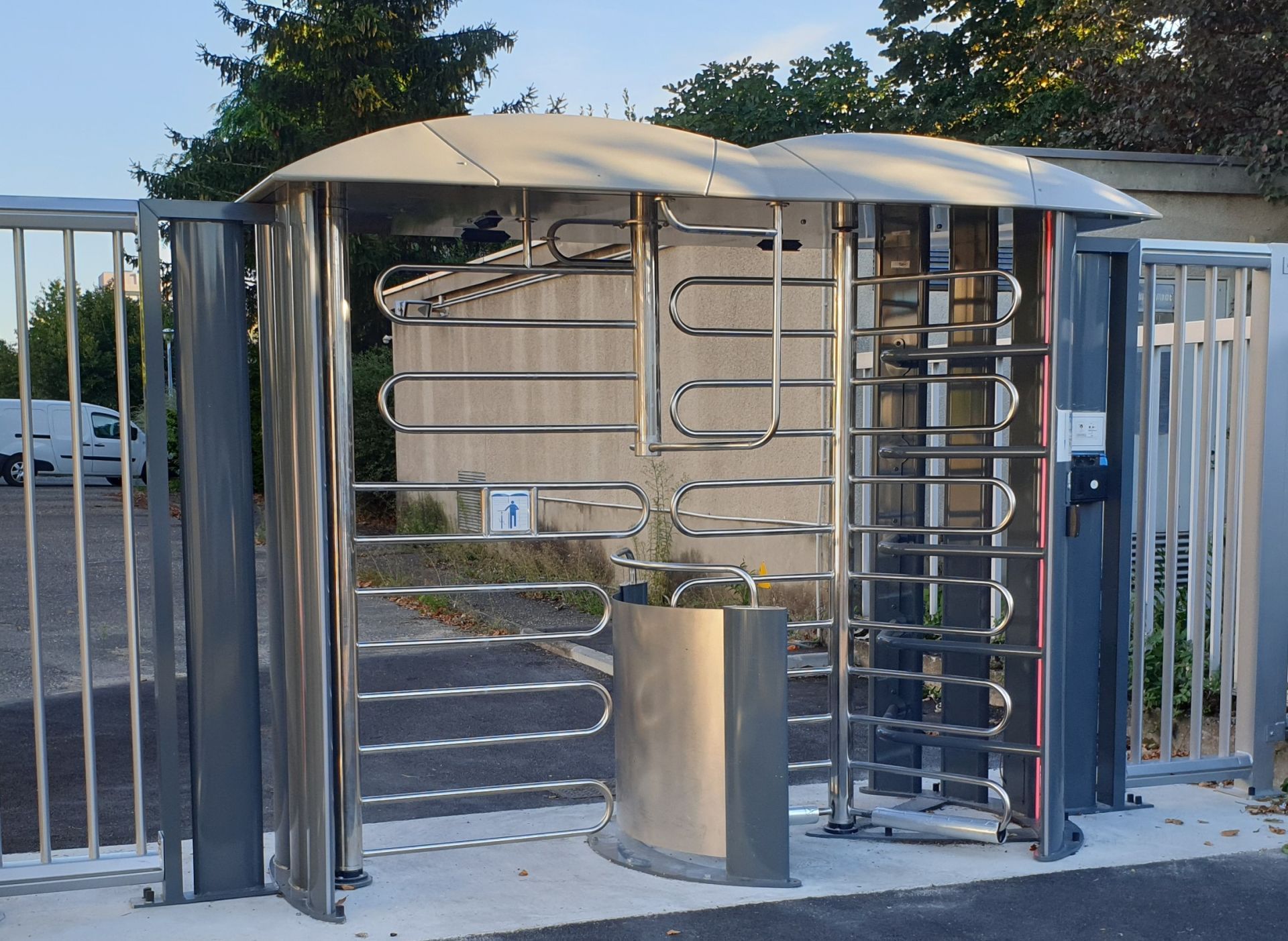 Tourniquet Passe-Vélos TS 120 PMR-V - avec portillon motorisé et passage PMR_6