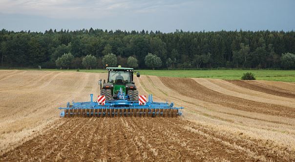 Karat - Cultivateur agricole Lemken GmbH - Largeur de travail 300 à 400 cm - Usage intensif et polyvalent_5