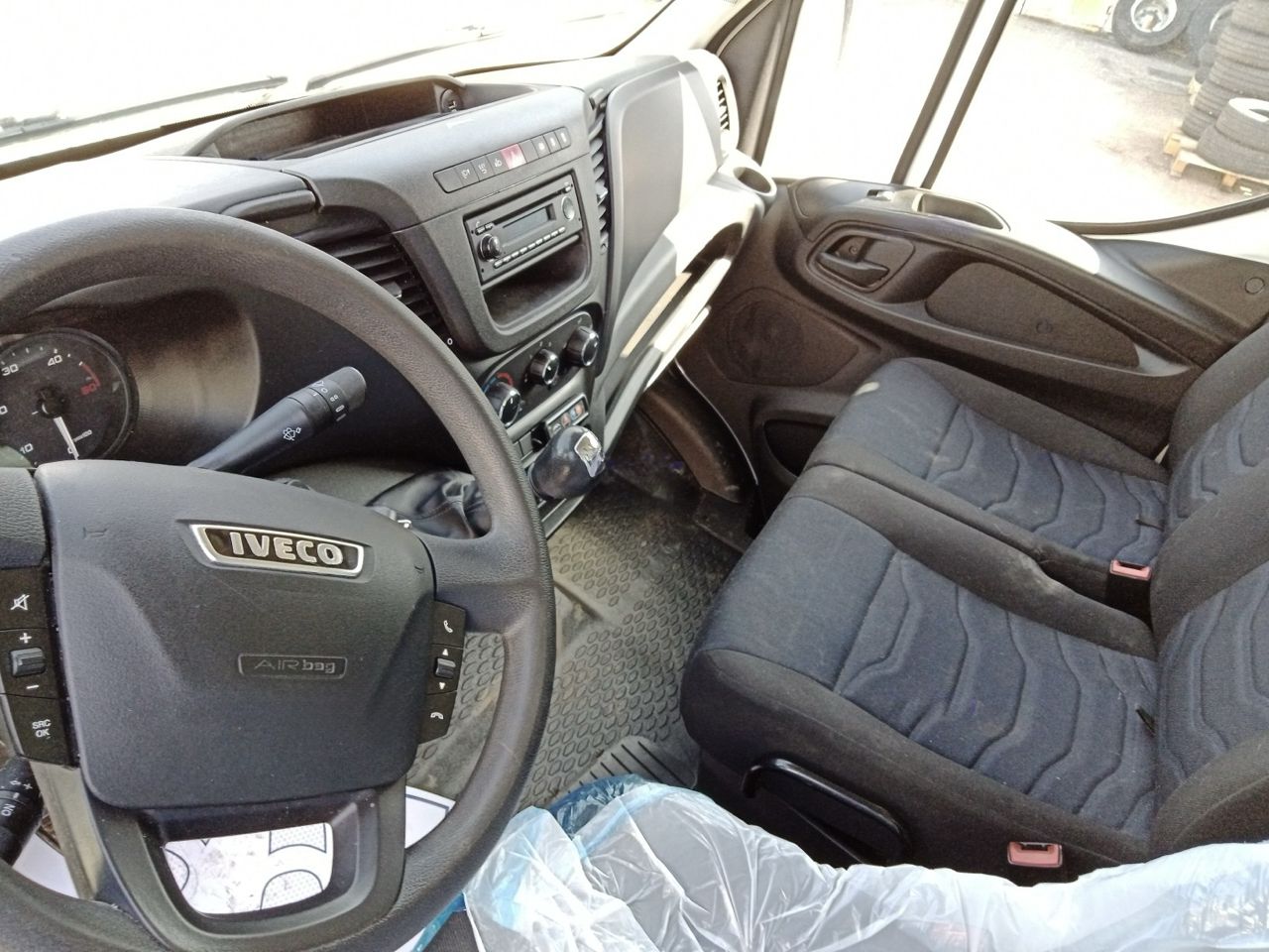 Voiture frigorifique Iveco Daily 35C16 - 726FR135_5