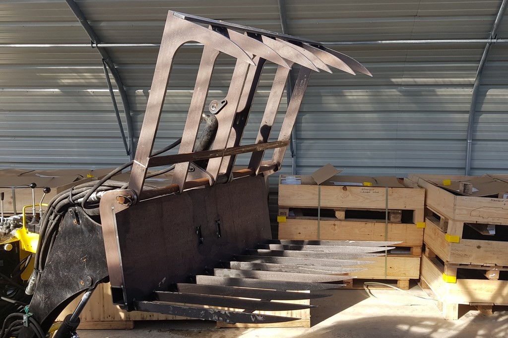 Godet griffe pour phoenix 400 idéal pour le transport de fumier ou branchage - hho_5