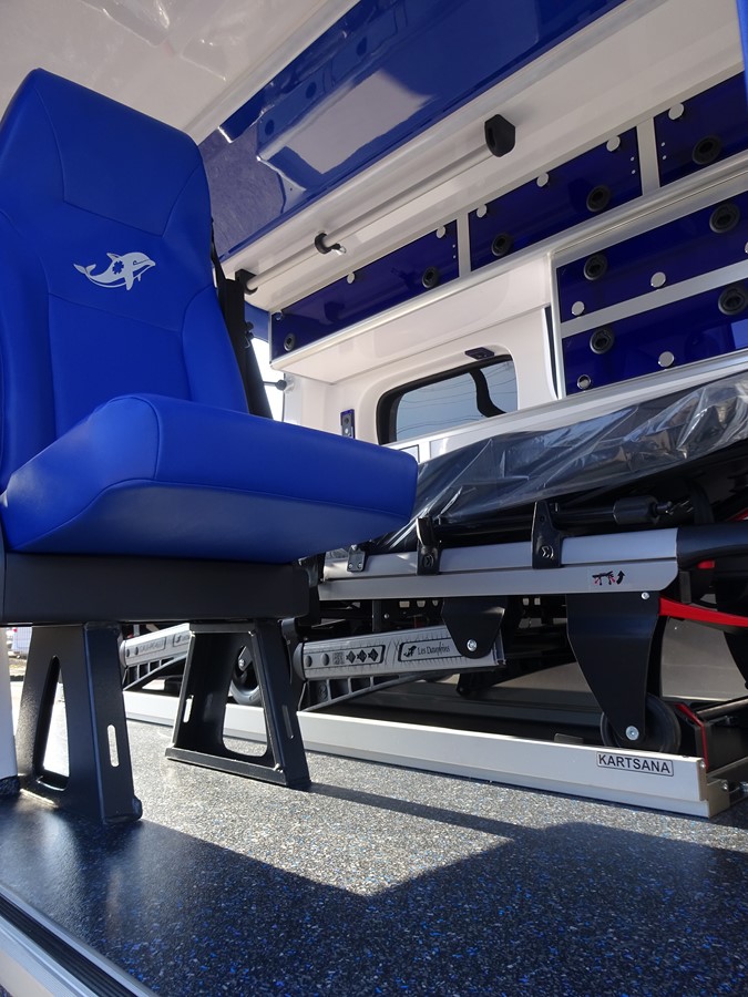 Ambulance Opel Vivaro Les Dauphins