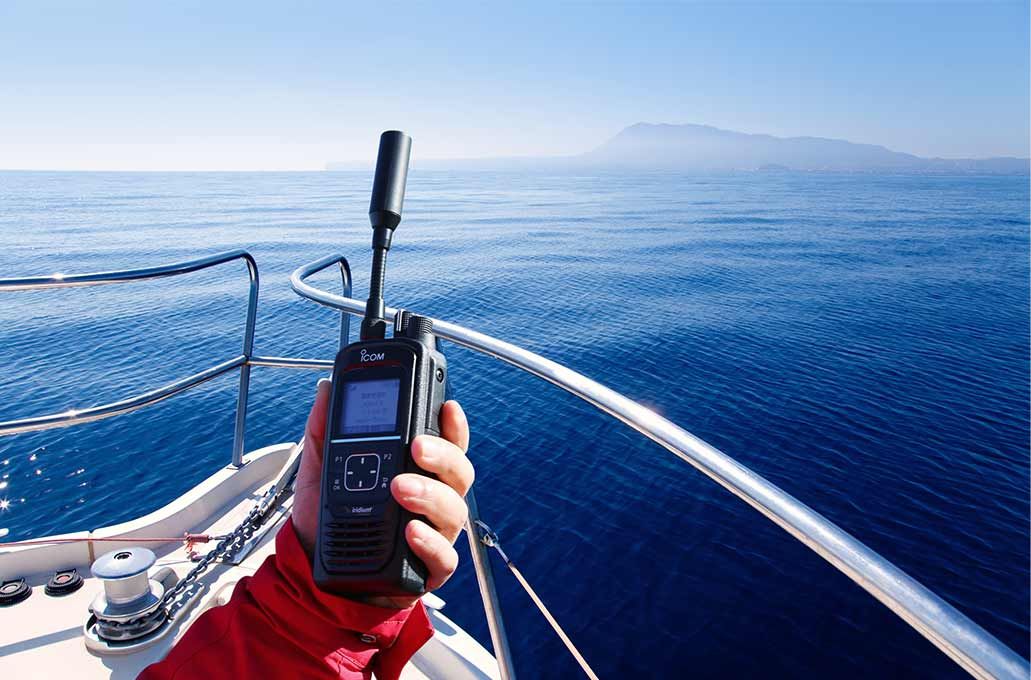 Talkie-walkie ptt satellite icom sur réseau satellite iridium : ic-sat100_5