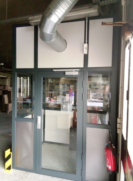 Cabine fumeur Standard  atelier 4, 5 personnes 4 faces autoportantes_5