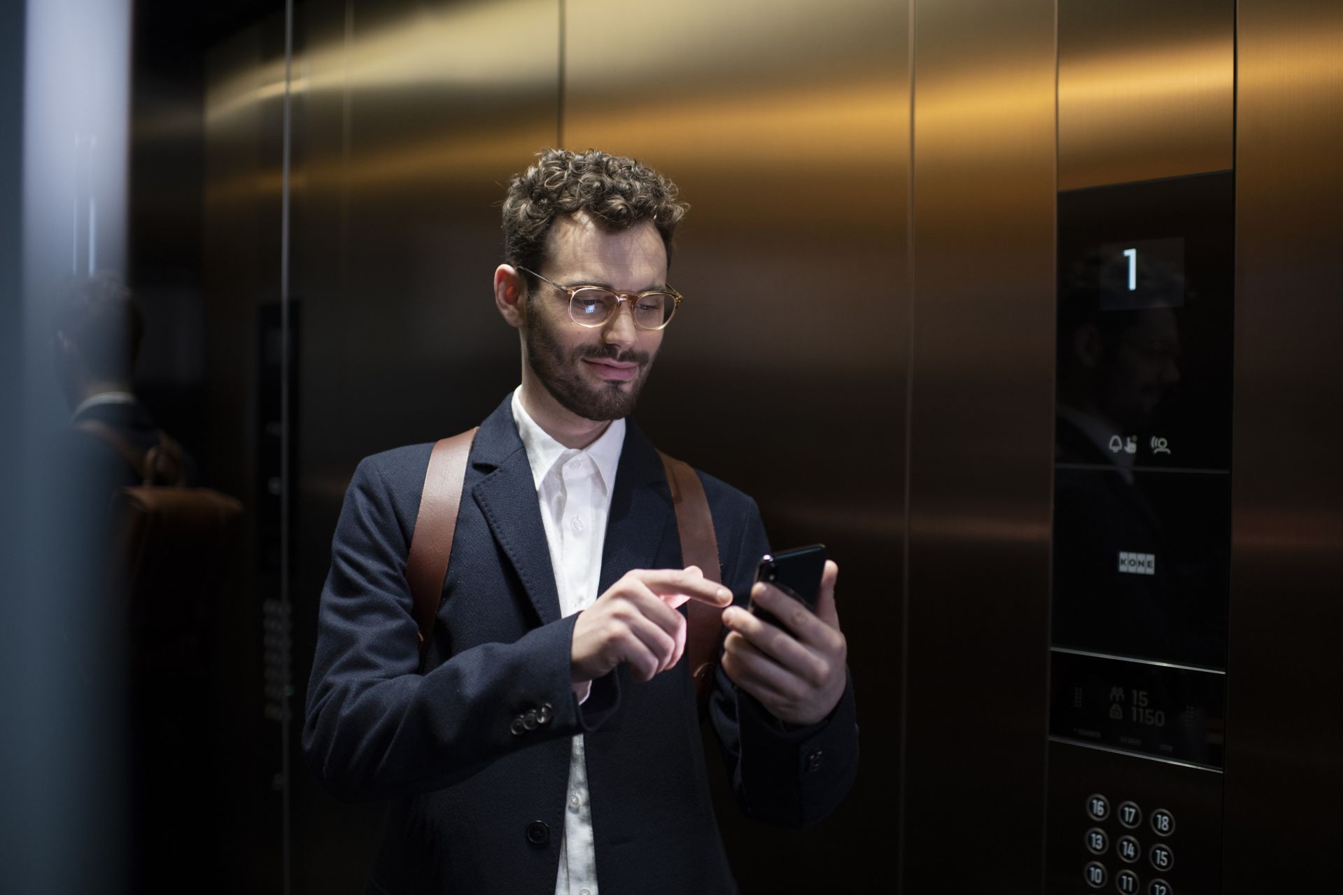 Ascenseur polyvalent pour immeubles résidentiels et commerciaux - KONE MonoSpace® 4 DX_5