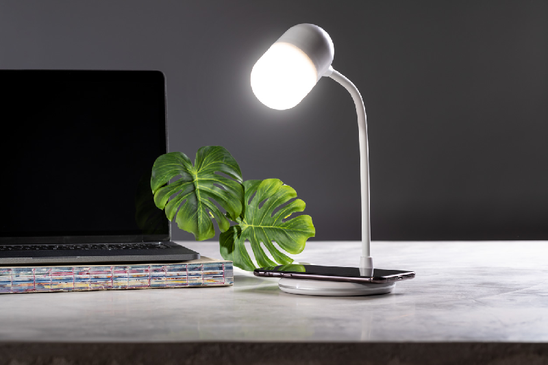 Lampe de bureau multifonctionnelle - LED 14 lampes - Chargeur sans fil et enceinte Bluetooth_5