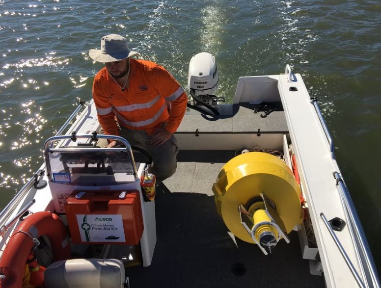 Bouée instrumentée pour surveillance en continu des eaux de surface_5