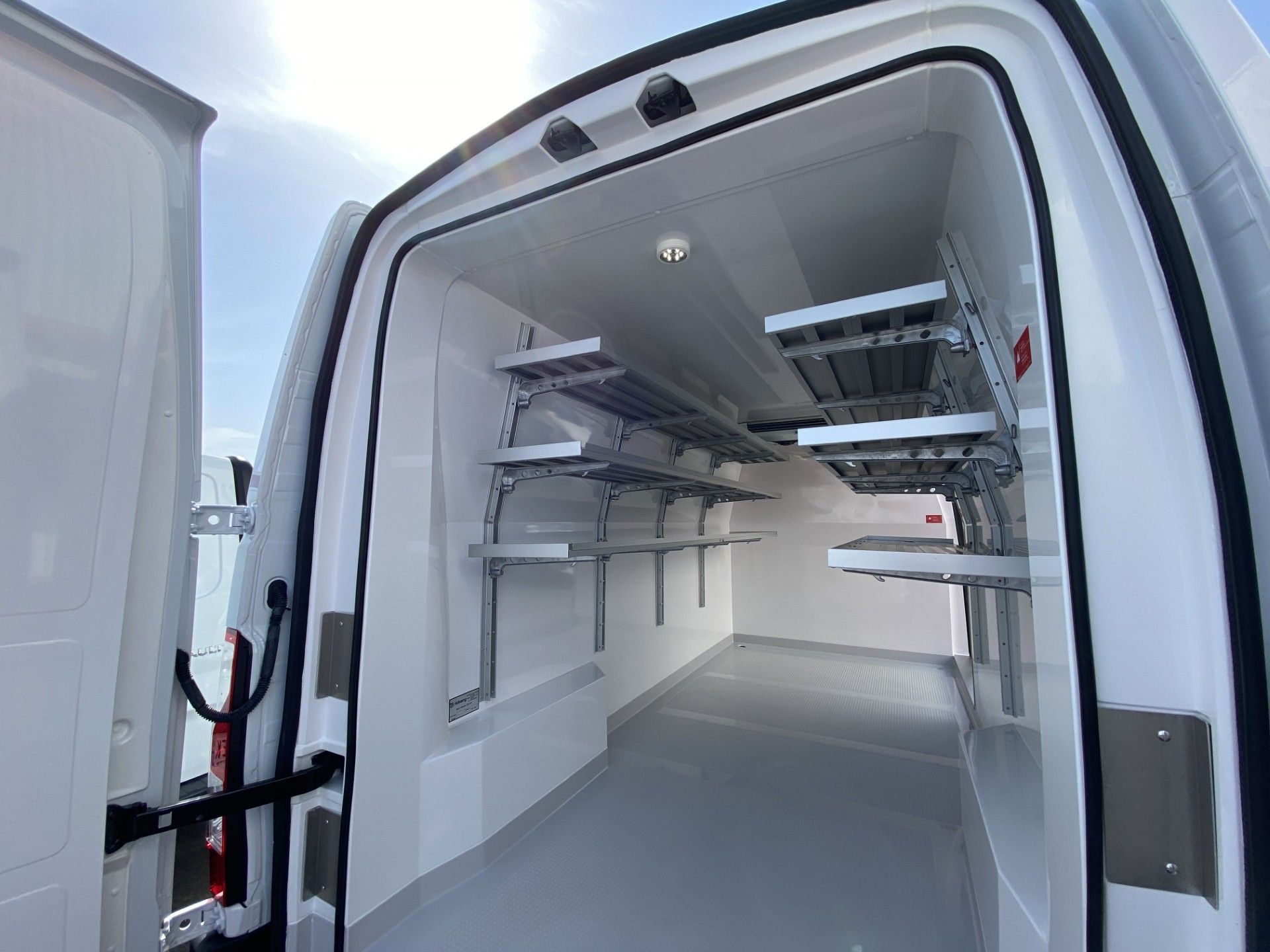 Fourgons Frigorifiques Isothermes - Reconditionnés à neuf - Renault Master, Nissan Interstar, Citroën Jumper, Peugeot Boxer_5