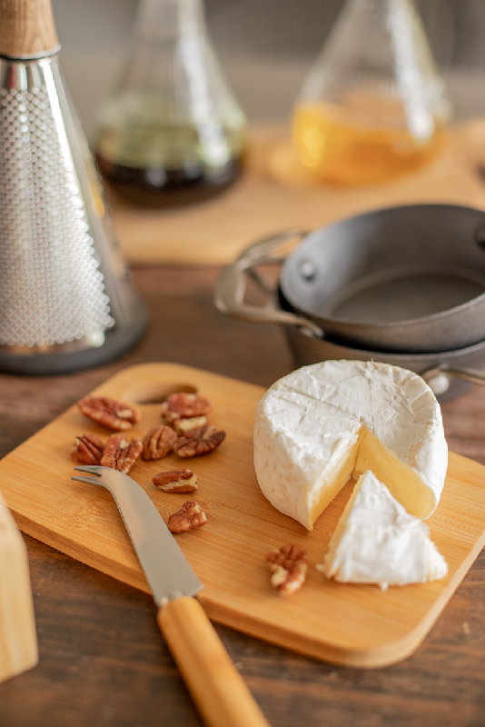 Service à fromage en bambou - Couteau en acier inoxydable et planche à découper en bambou - Avec boîte en papier kraft_5