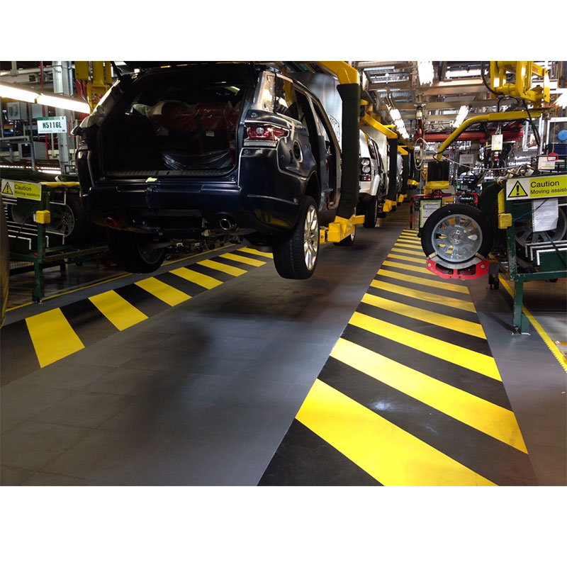 Revêtement de sol industrie, usine - équipe professionnelle avec expérience_5