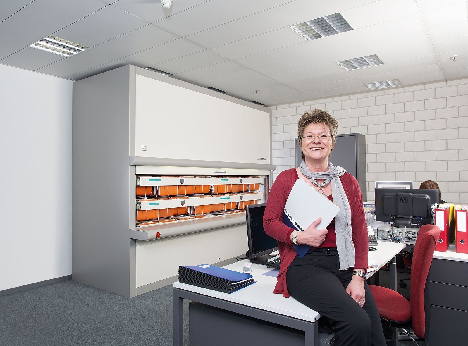 CLASSEUR ROTOMAT® Hanel, armoire automatisée rotative pour l'administration et la gestion des dossiers_5