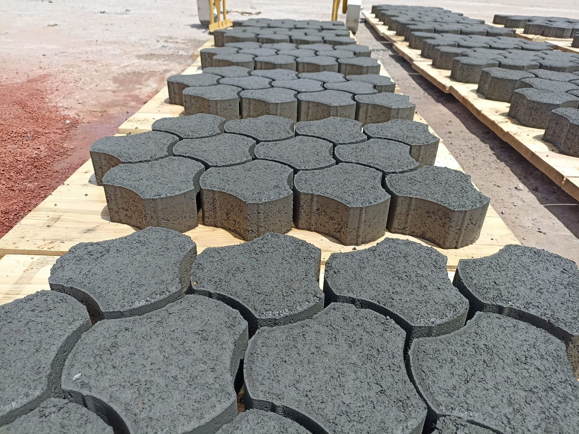 Machine à briquettes semi-automatique - VESS ECO 4.1 - Capacité 4 000 briquettes en 8 h - BEYAZLI GROUP_5