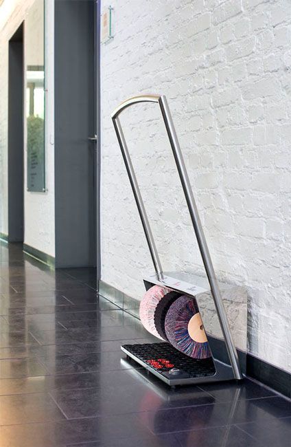 Cireuse à chaussures Floor Plus - modèle robuste avec brosses surdimensionnées et capteur capacitif_5