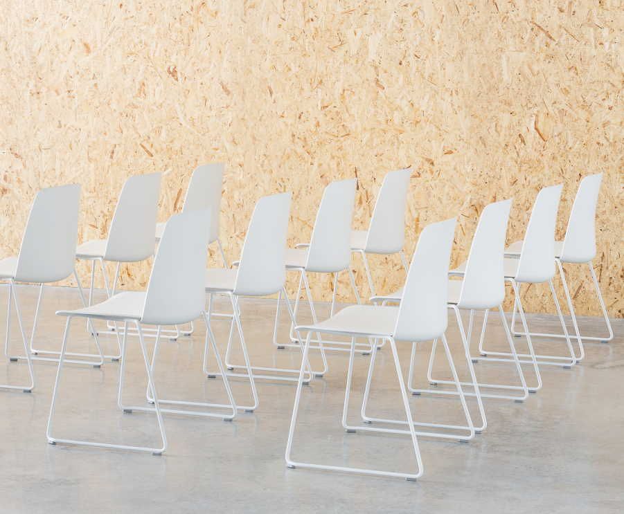 Lunia - Chaise empilable en polypropylène personnalisable, 13 coloris, multiples piètements_5