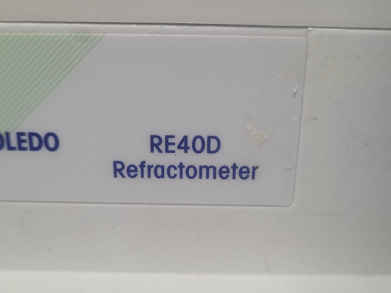 Réfractomètre numérique Mettler Toledo RE40D_5