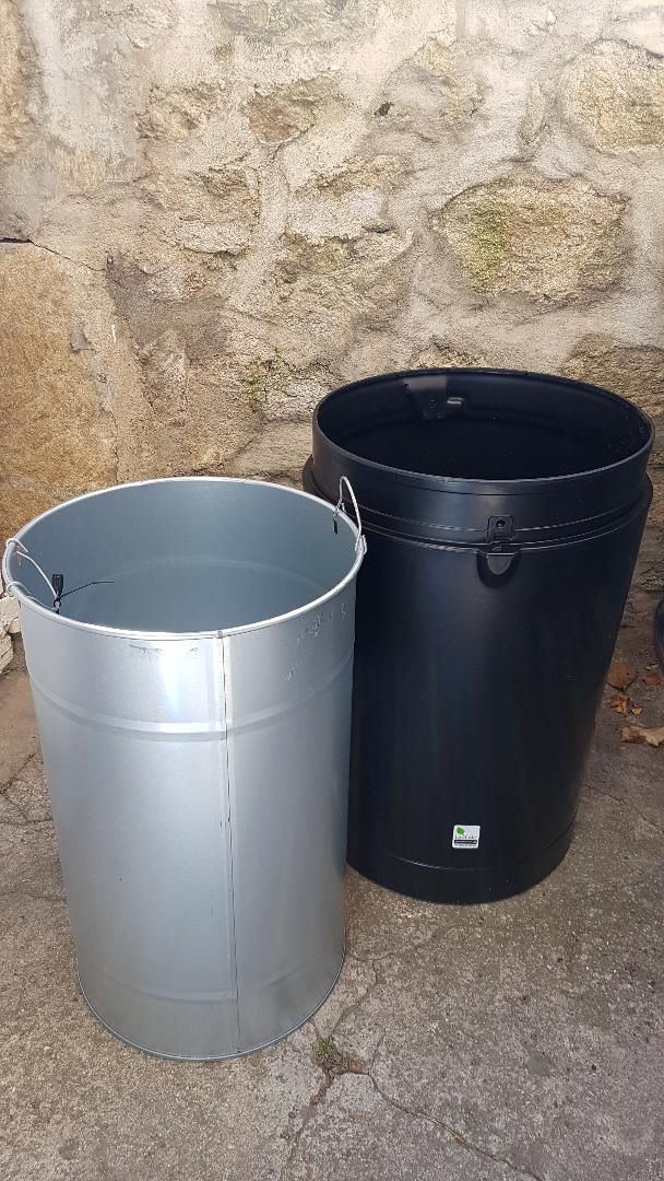 Poubelle publique en polyéthylène renforcé - Gamme Manly - Résistante aux UV et milieux salins - Contenance jusqu'à 90L_6