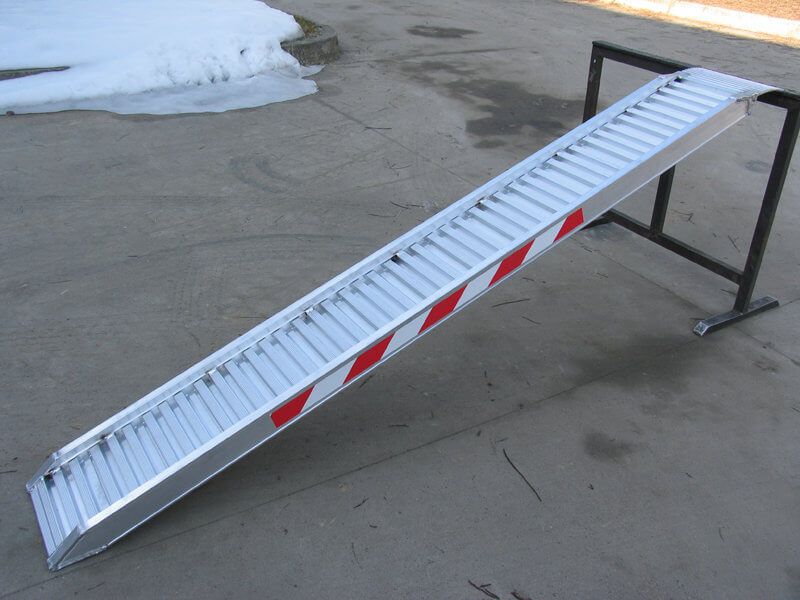Rampe de chargement striée avec rebords - Charge maximale 3T (3000 kg) - Réf M074/20U - Aluminium - Longueur 2000 mm_5