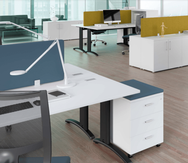 Postes de travail ÉLISE+ Columbia - pieds réglables en hauteur - plateaux stratifiés antibactériens_5