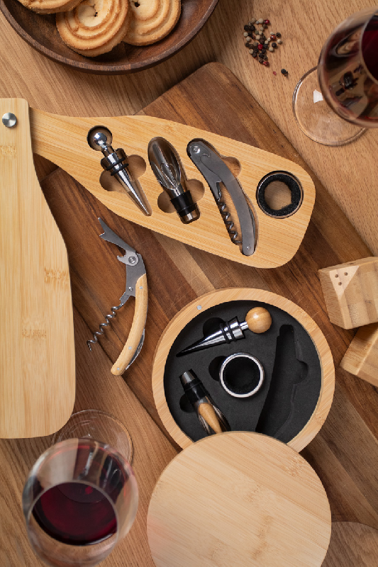 Set à vin - tire-bouchon, bouchon et embout en acier inoxydable avec boîte en bambou_5