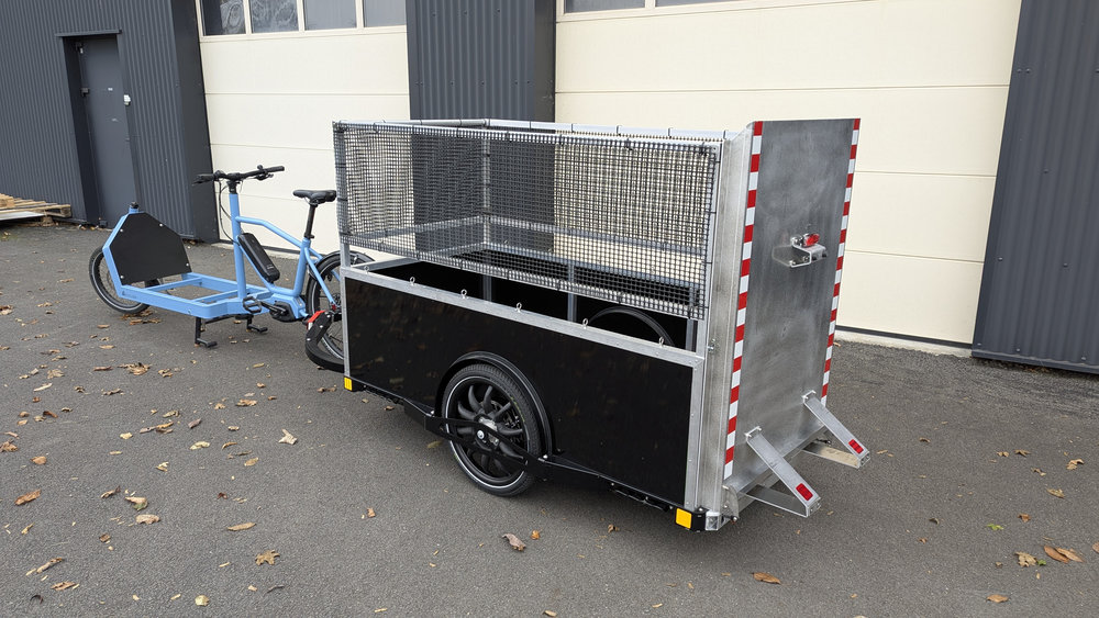 Remorque vélo collecte de déchets pour le transport de bacs et containers_5