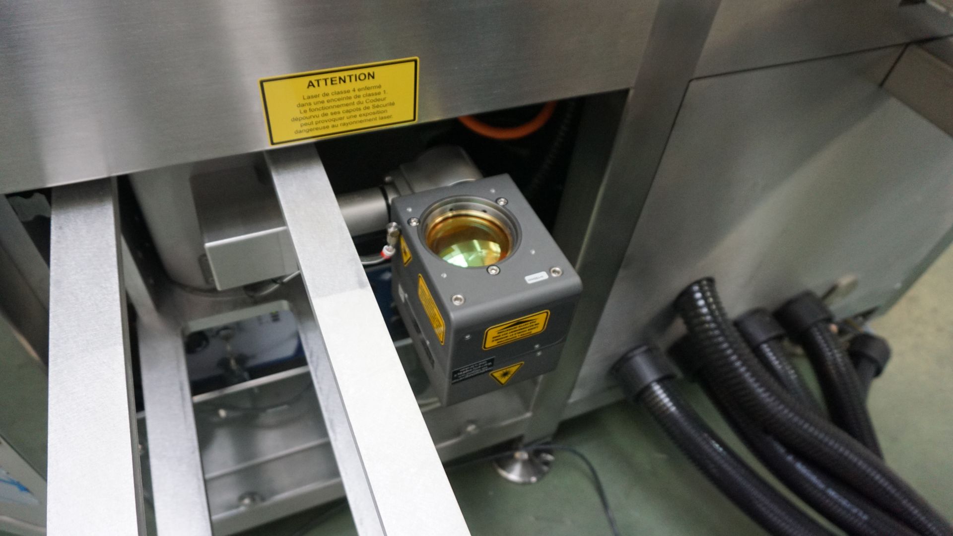 Remplisseuse de pots automatique rotative - simple ou double poste - adaptable à différents formats de pots_5