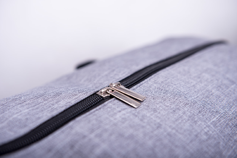 Sac de sport - compartiments avec fermeture éclair - bandoulière - prise USB intégrée - Polyester 600D - gris cendré_5