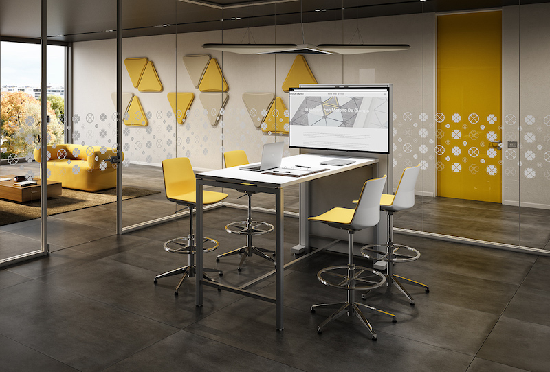 Table média pratique et élégante pour un  environnement moderne et fonctionnel_5